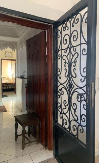 Adorable Apartamento A 8 Min Del Aeropuerto De Casablanca,Wifi Ultra Rapido Y Parking Gratis Derroua Esterno foto